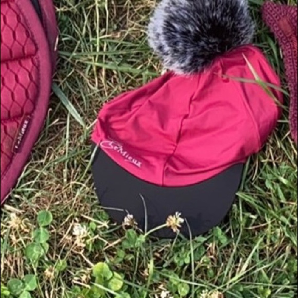 Lemieux Mulberry Hat Silk with Pom